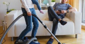 Women tend to outlive men. Could doing house chores be the secret to women’s longevity? 